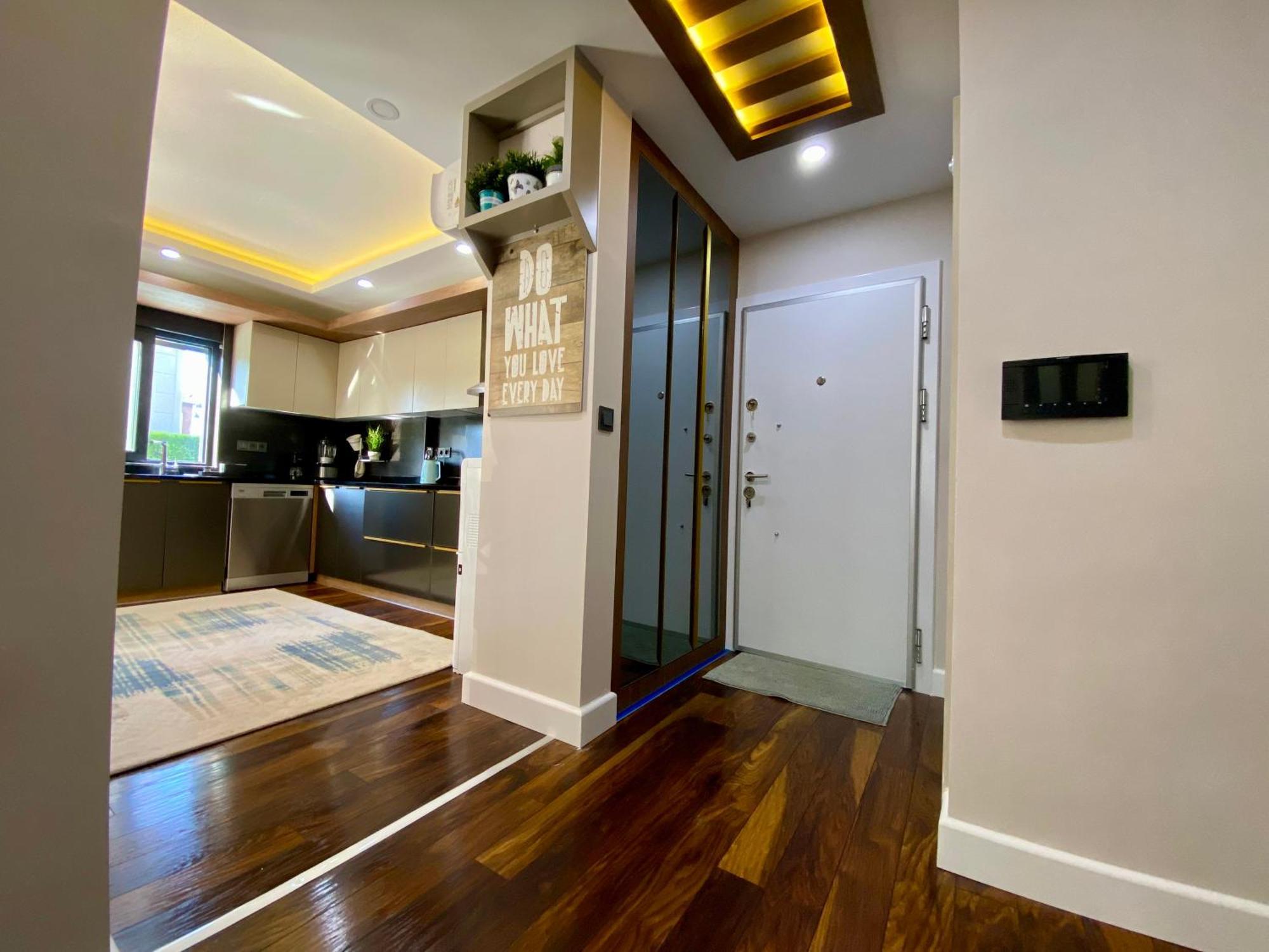 Annabell1 With Swimming Pool And Jacuzzi, 3 Floors